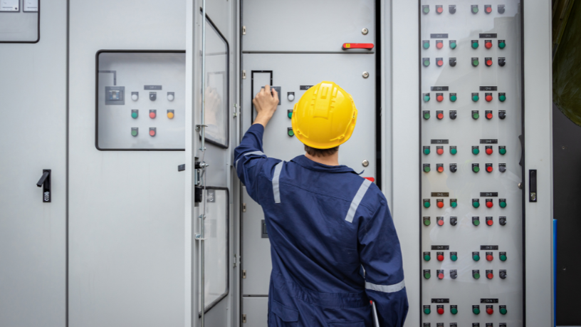 Matheus Vinicius Voigt analisa as principais tendências tecnológicas que estão revolucionando as grandes obras de engenharia elétrica.