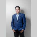 Dr. Milton Seigi Hayashi destaca que resultados naturais exigem planejamento e técnica personalizada.