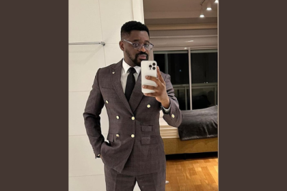 Oluwatosin Tolulope Ajidahun analisa como a qualidade do sono e o equilíbrio hormonal impactam diretamente a fertilidade.