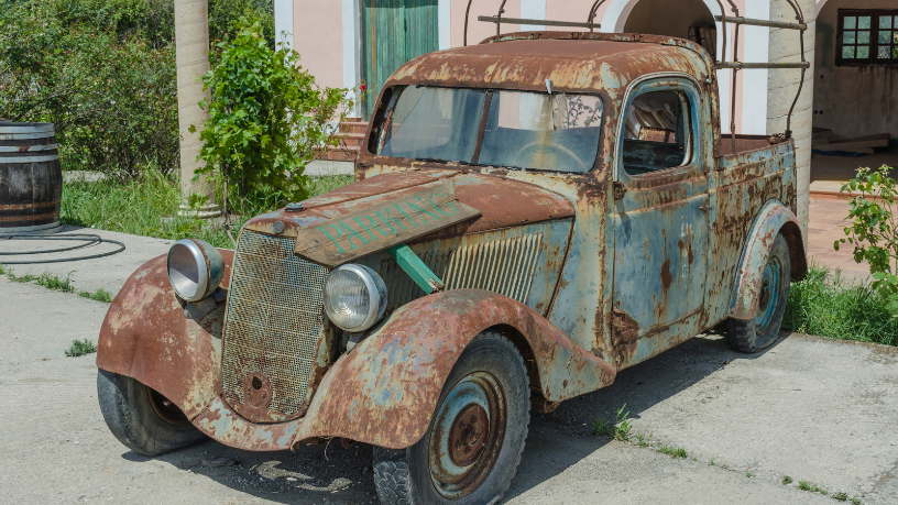 Barn find: Diego Borges explora o fascínio por carros esquecidos que se tornam verdadeiros tesouros históricos.